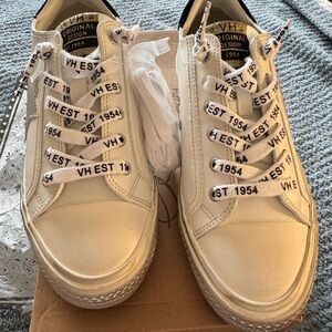 Vintage Havana Alive White Sneakers with Branded Laces